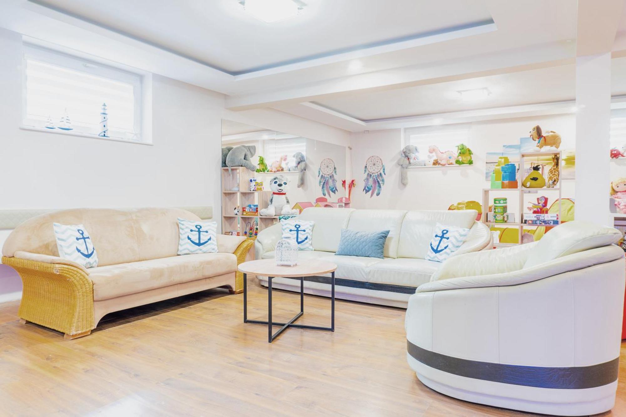 Pokoje Goscinne Raf-Tur - Sala Zabaw, Grill - Idealny Dla Rodzin Z Dziecmi オストロボ エクステリア 写真